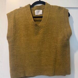 Zara Beige Sleeveless Knit Sweater Vest